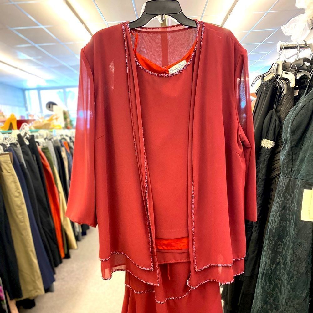 Timeless Beauty Ladies 22 Maroon Top and skirt